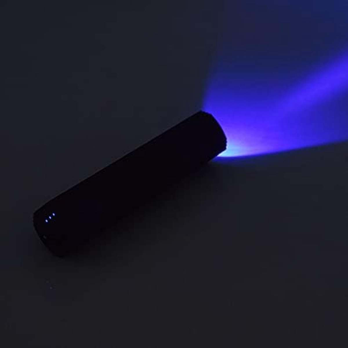 UV Flashlight - Professional UV Lamp - Black Light - 365 nm - Black Filter - Rechargeable - For curing resins, gemstones, minerals, and nail art