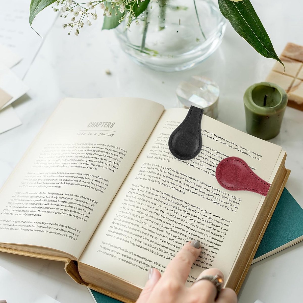 Bookmarks - 2 Pieces - Bookmark - Bookmark - Book Accessories - Page Holder - Page Holder - Magnetic Bookmark - For Both Boys And Girls - For Books/Stationery - Children - Leather - Black And Red