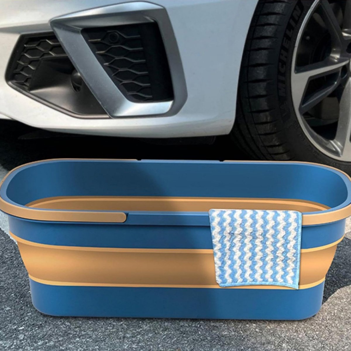 Mop Bucket - Bucket - Household Bucket - Floor Cleaning/Mopping - Portable Mop Bucket - Soap Bucket - Synthetic Mop Bucket - Cleaning Supplies - Flat Mop Bucket - Foldable - Space-Saving - With Handle - For Large Floor Surfaces - Blue