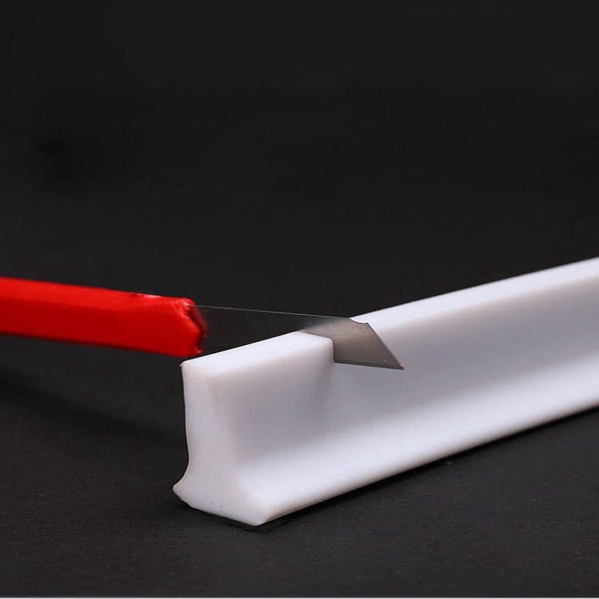 Shower Water Stopper - 1 m - T-type Shower Strip - Water Stopper - Self-Adhesive Sealant Edge - Sanitary Water Stopper - for kitchen and bathroom, shower screen, shower threshold, bathtub water dam, countertop edge trim