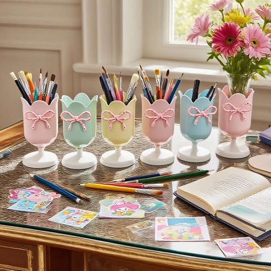 Tulip-shaped pen holder - pen rack - creative desk decoration - refined (Green)