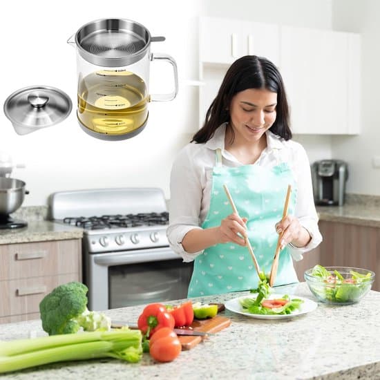 Oil Filter Can Leak-Proof 1.5L Glass Oil Container with Fine Mesh Strainer and Non-Slip Silicone Base