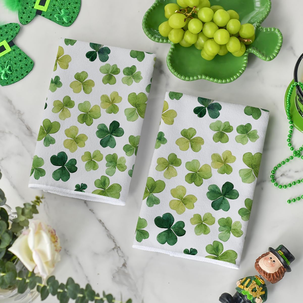 Beige Shamrocks St. Patrick's Day Kitchen Towels Dish Towels, 18x26 Inch Seasonal Spring Decoration Hand Towels Set of 2