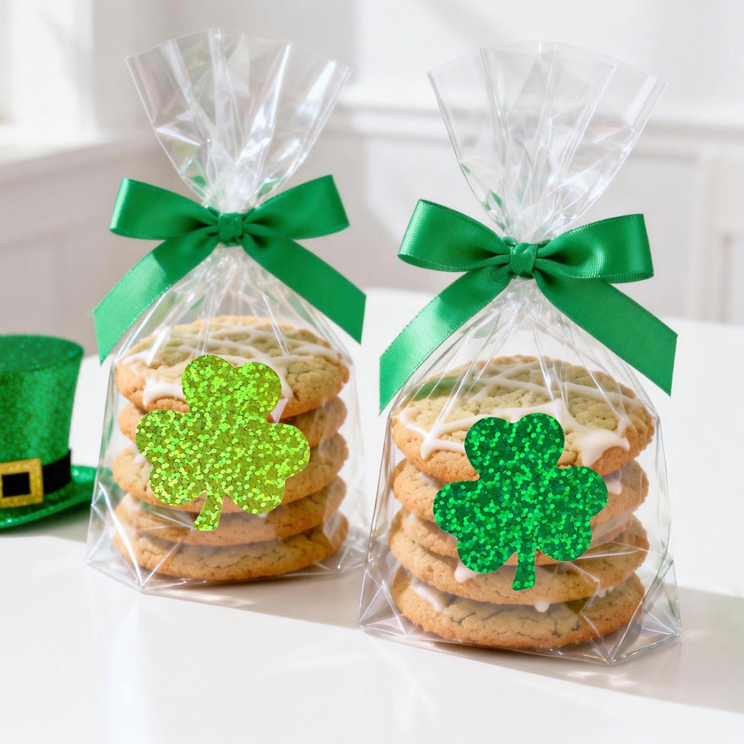 St.Patrick's Day Shamrock Stickers - 500Pcs 1.5'' Laser Shamrock Shape Stickers Roll Self Adhesive Holographic Green Irish Lucky Clover Sticker for Envelope Seal Card St.Patrick's Day (3 Color)