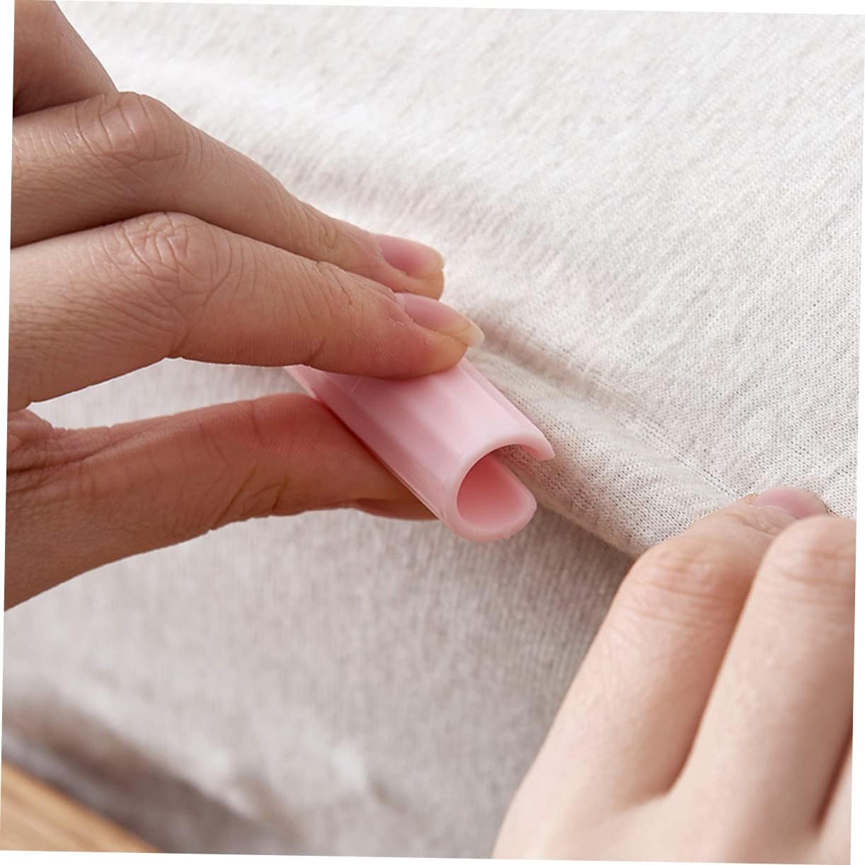6 Pack Silicone Sheet Holders Anti-Slip Bed Sheet Clips for Mattress & Duvet