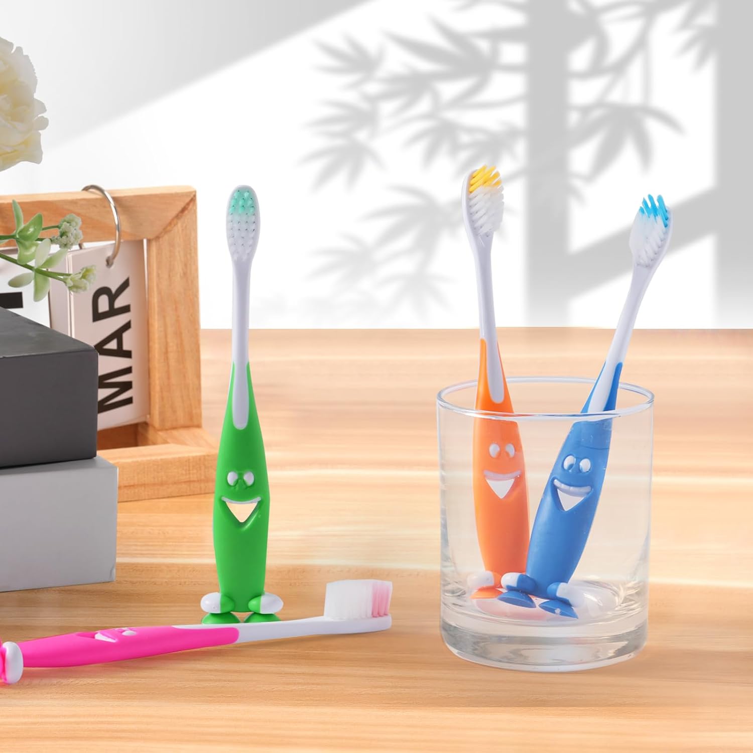 Petluno 100 Pack Kids Toothbrush Bulk Soft Bristles Toddler Cute with Suction Cup, Includes Travel Covers, Individually Wrapped Toothbrushes for Kid Home School Daycare Camp (Shark) Shark