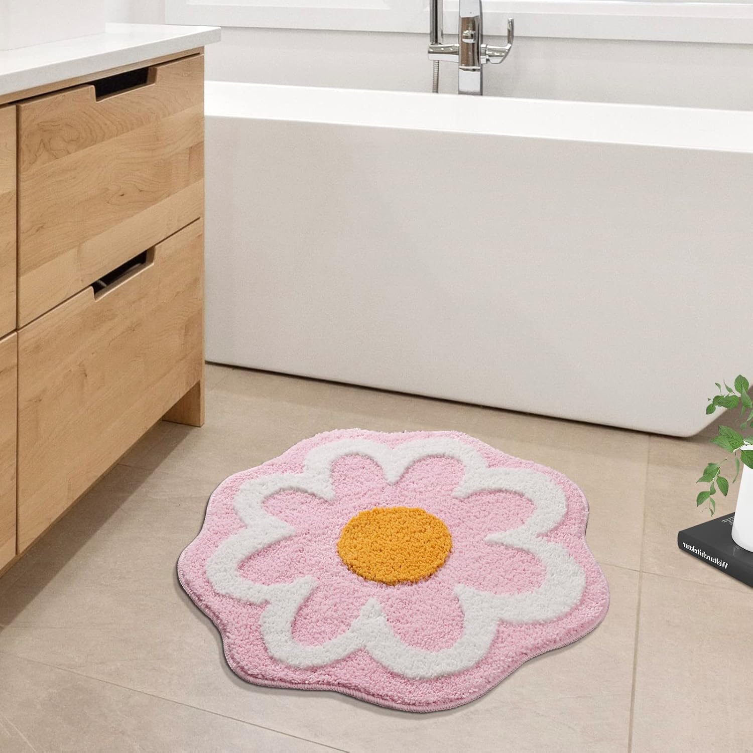Cute Pink Flower Bath Mat, Machine Washable Bath Rug, Ultra Soft and Fluffy Bathroom Mat, Small Round Non-Slip Water Absorbent Bath Mats for Bathroom Floor, Shower Room and Bathtub