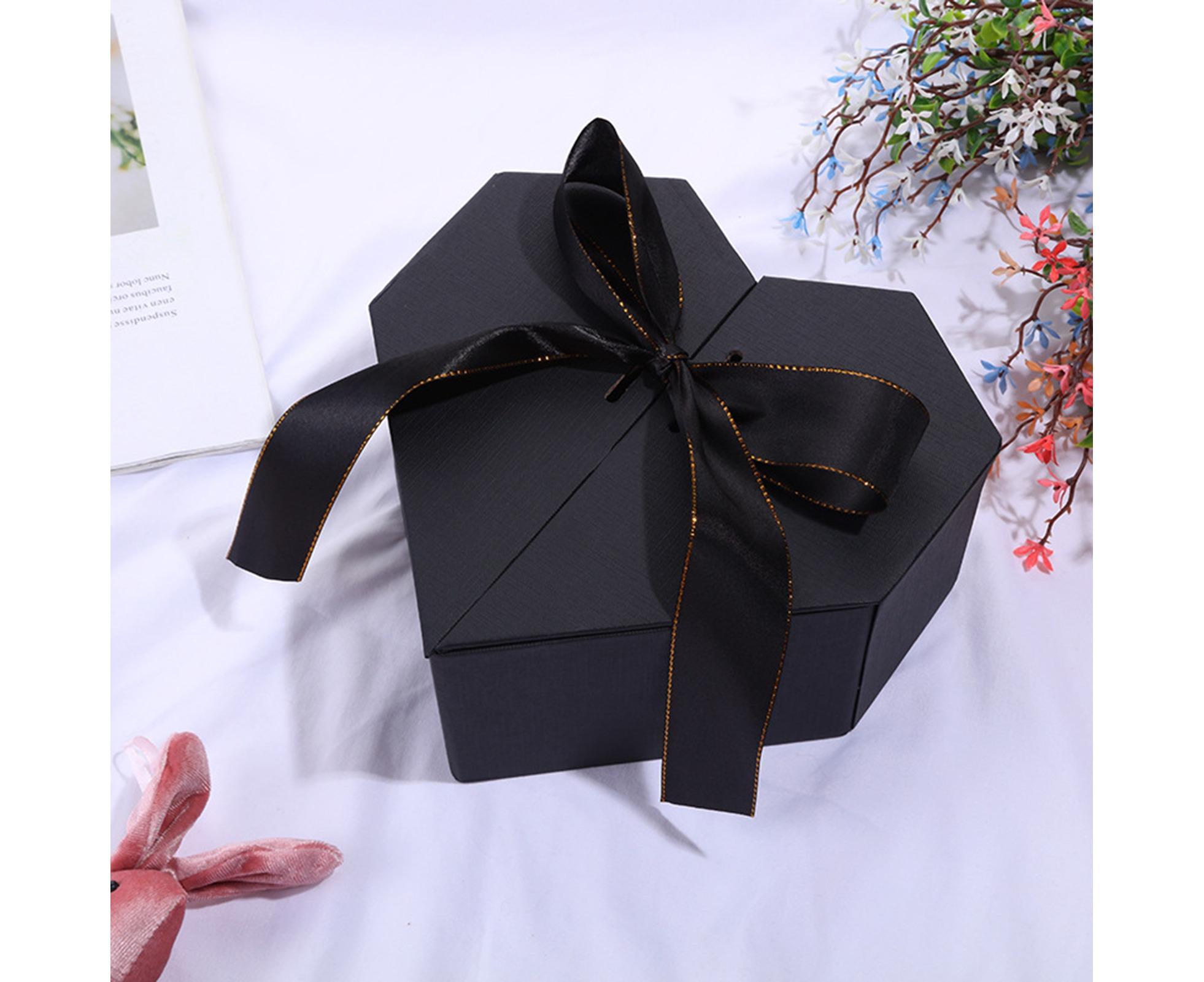 Mbg Gift Box Attractive DIY Bright Color Romantic Heart-shaped Snack Storage Case for Wedding-Black