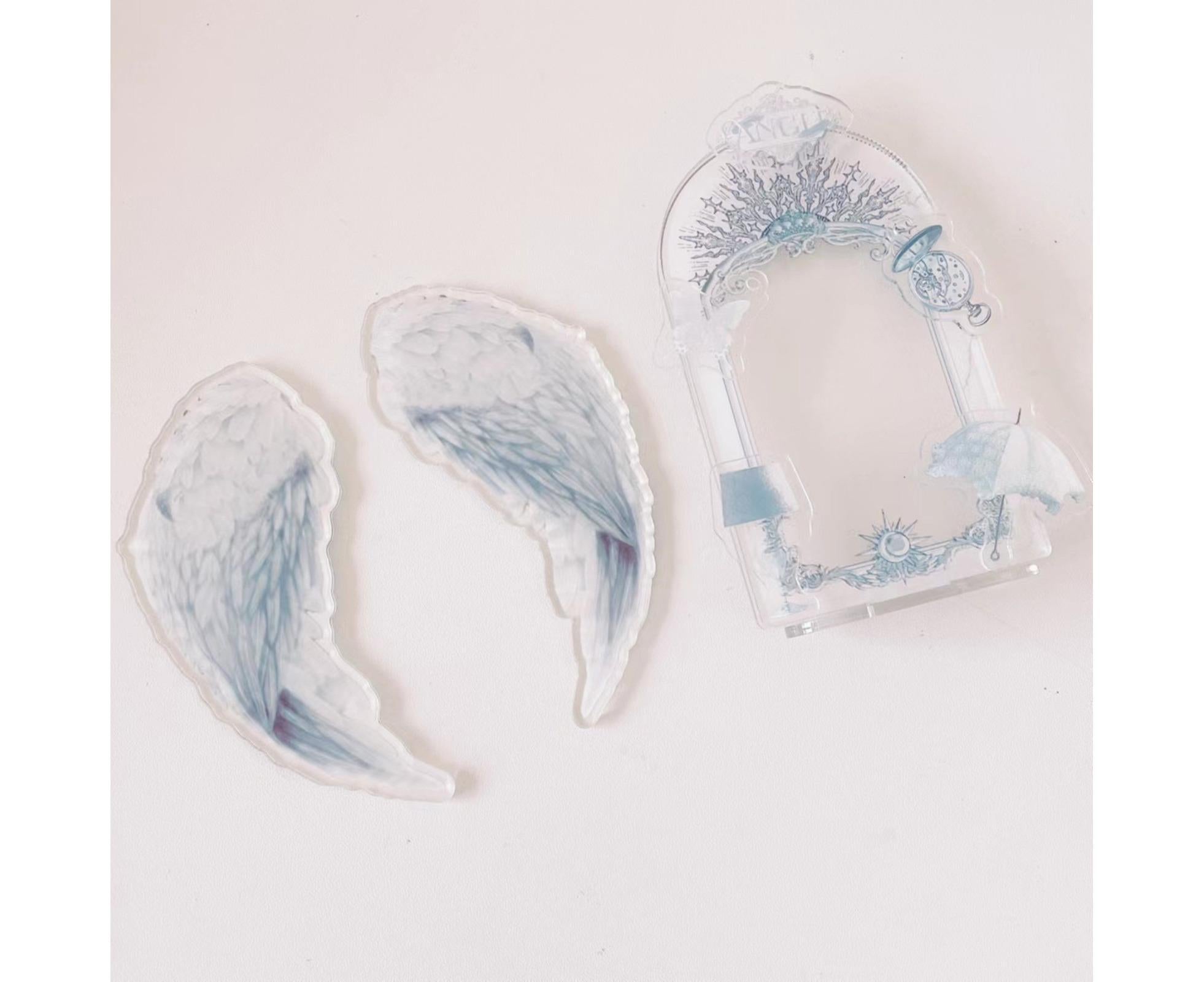 Acrylic Photo Frame Creative Devil Wings Replaceable Album Postcard DIY Storing Desktop Display White/Black 3 Inch Picture Holder Ornament Birthday Gift - White