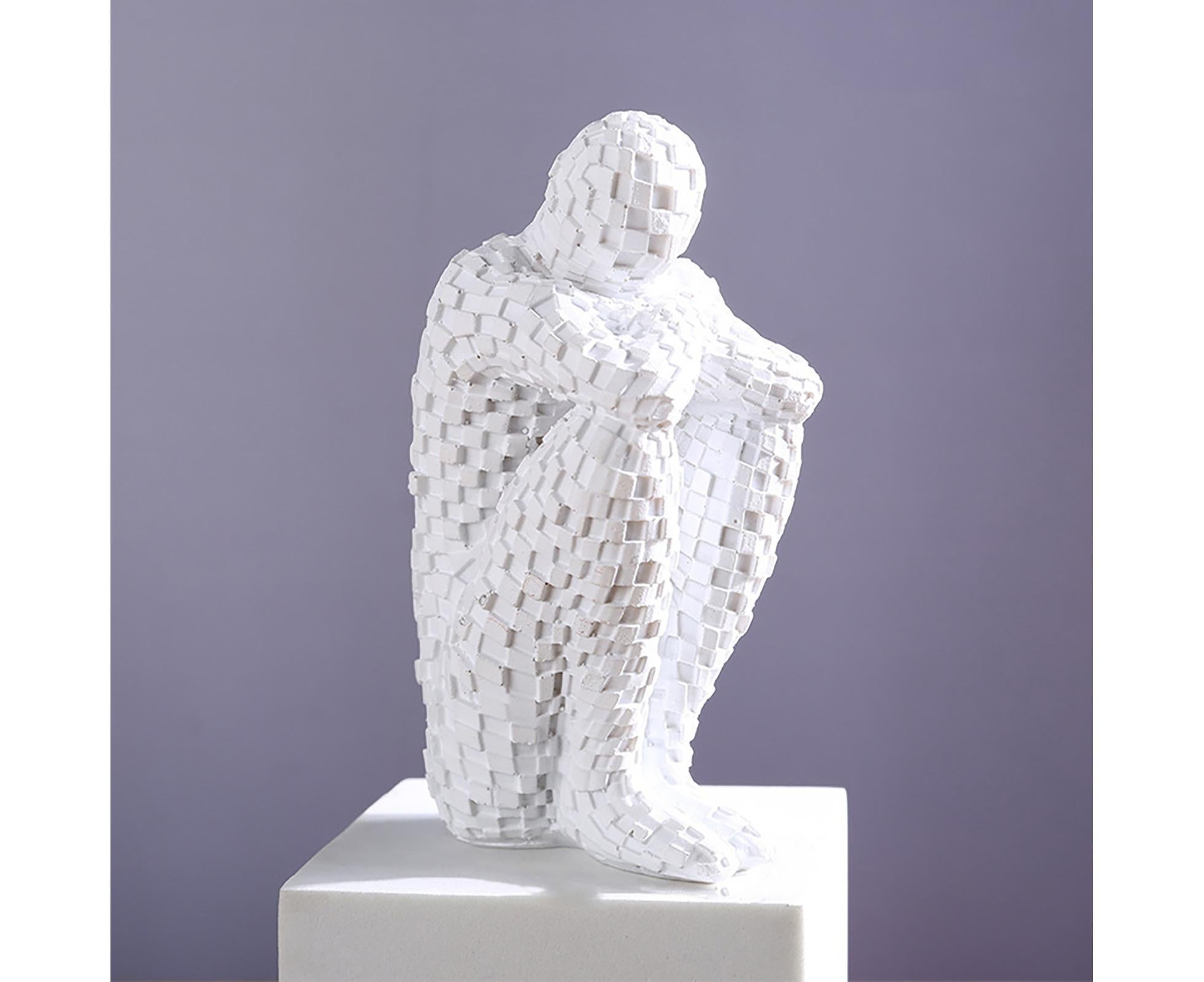 Abstract Thinker Statue Waterproof Resin Artistic Inspiration Thinker Sculpture Patio Decor-White
