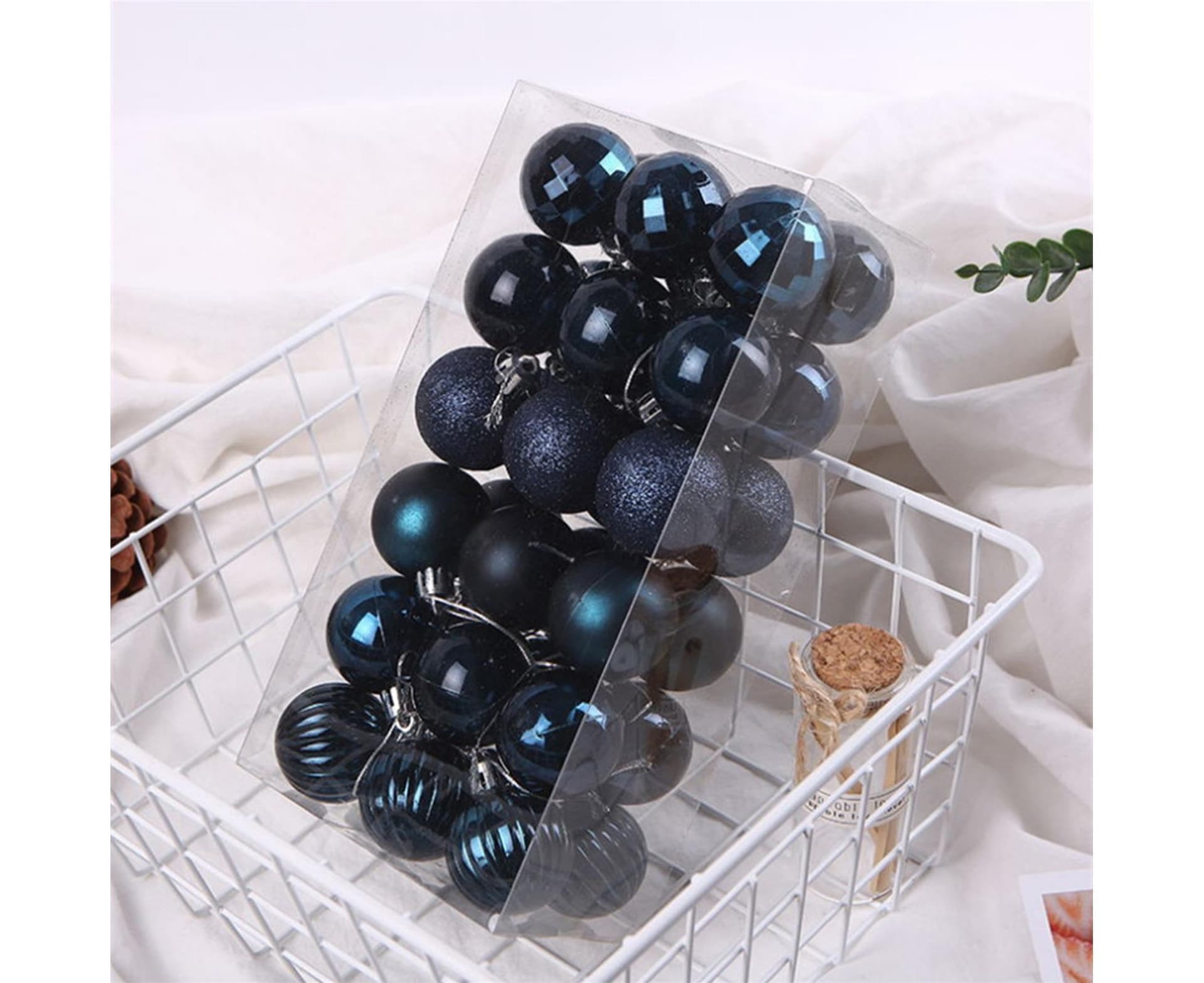 36Pcs Christmas Tree Balls Festival Home Party Mall Xmas Hanging Decor Ornament-White