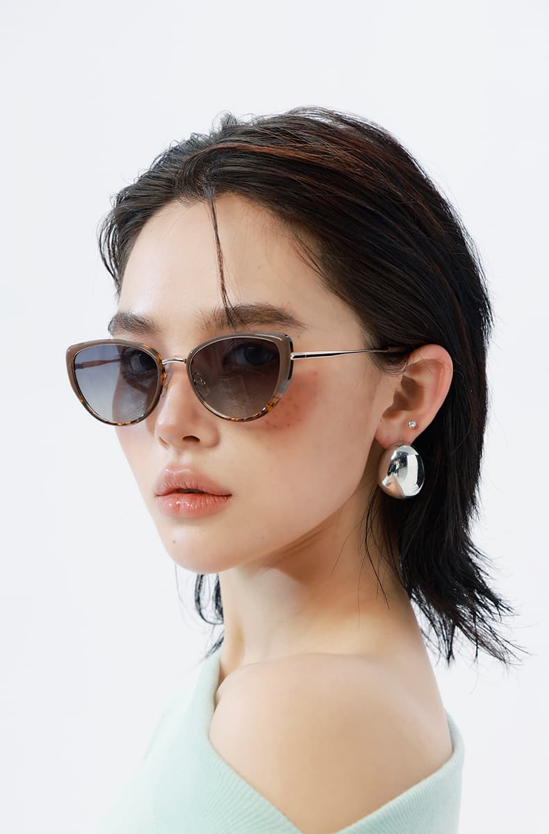 Cat Eye Sunglasses Polarized Lightweight UV Protection Pink Frame