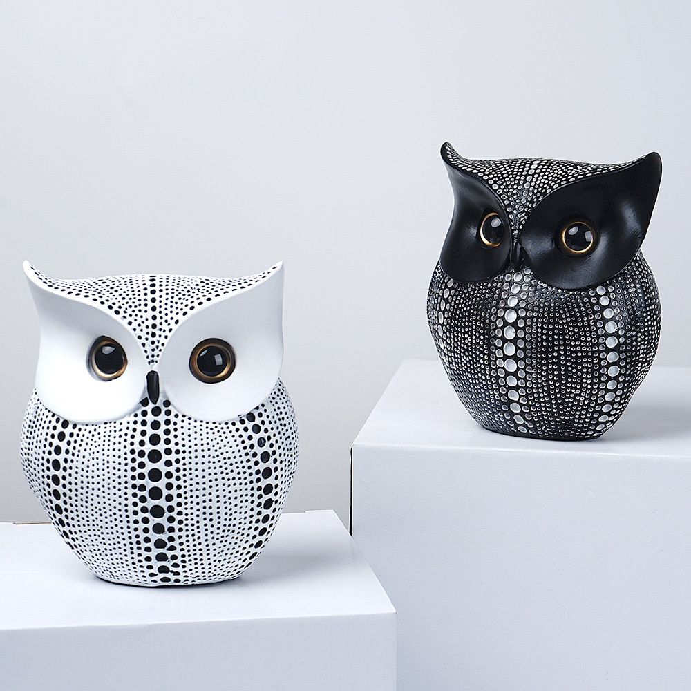 Black silver resin owl statue - modern perforated design for living room TV cabinet and entryway decoration