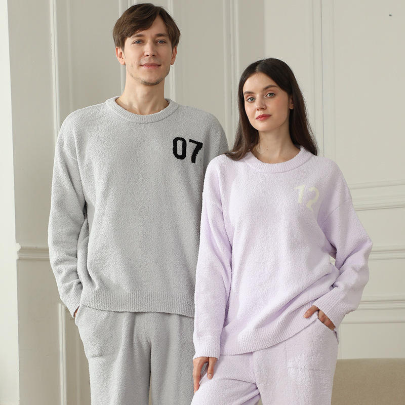 Light Purple Women's Warm & Cozy Semi-Flannel Couple's Pajamas — Knitted Digital Pattern, Soft Fleece Material, Pullover Style: The Ideal Choice for Loungewear in Autumn and Winter.