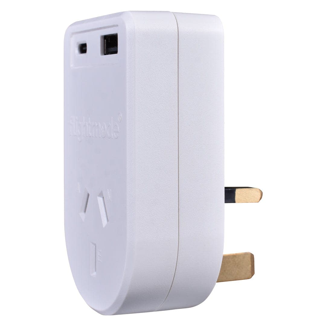 Travel Adaptor Lightweight Earthed 3 Pin UK Hong Kong USB Type C and A