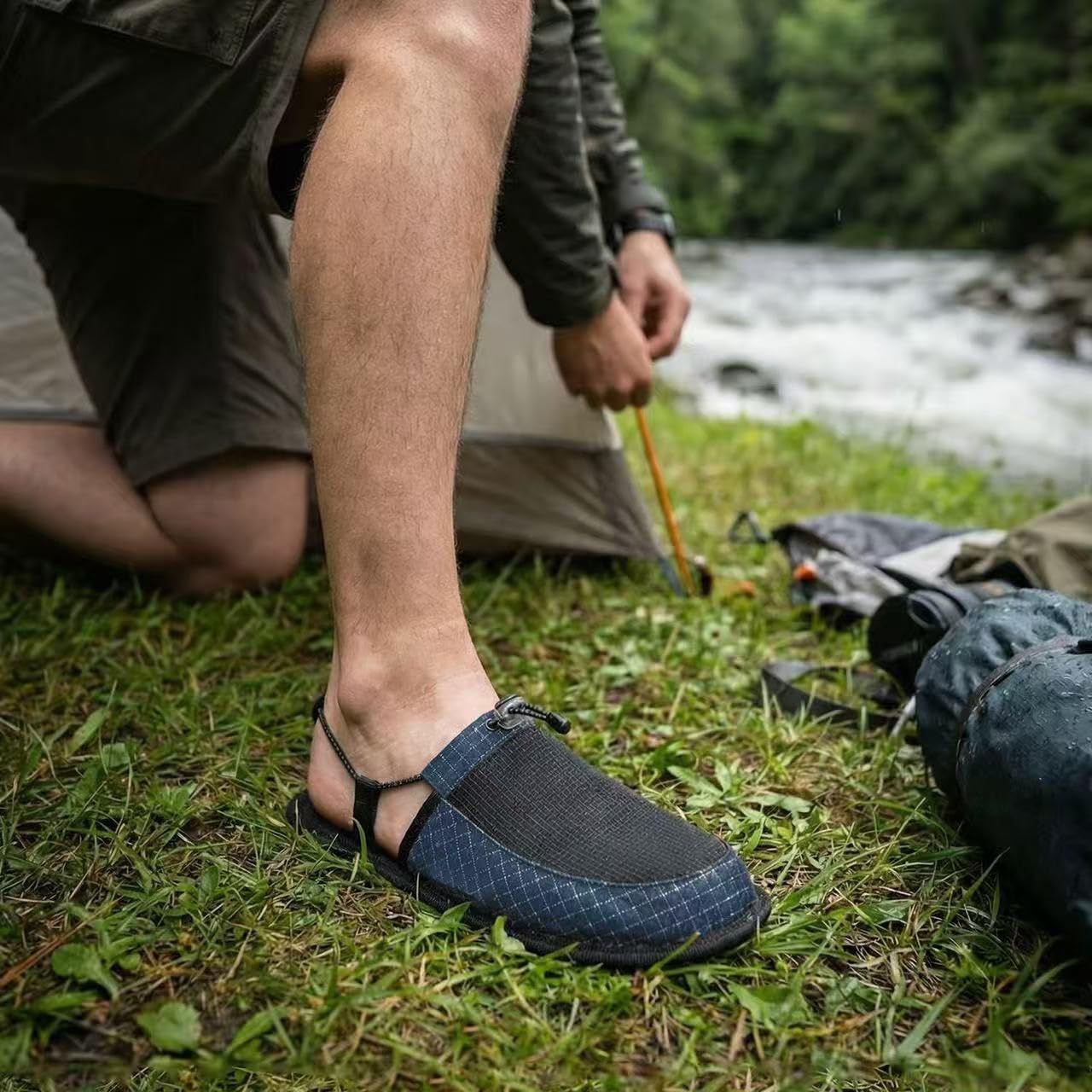 Lightweight Packable Quick-Dry Slip-Ons for Camping, Beach, Travel & Hotel Use, M (Black)