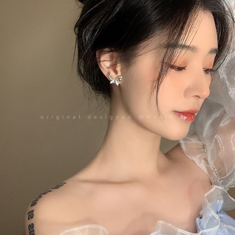 Heart Invisible Clip On Earrings For Women Dangle Gold Crystal Rhinestone Fish Tale Pins Knot Silver White Green Butterfly Brown