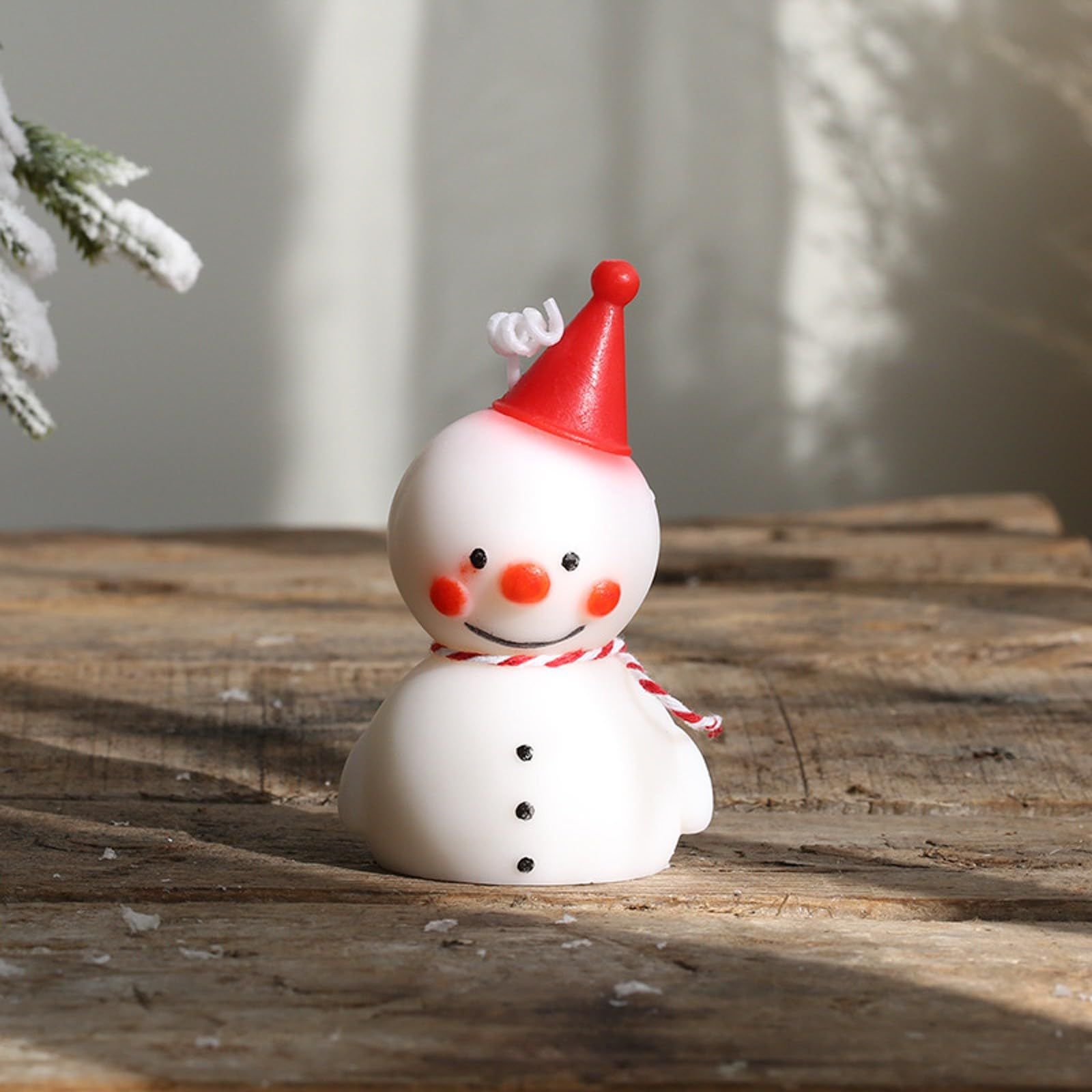 2pcs Christmas Shaped Scented Candles Gift,Melting Snowman Elf Christmas Tree Scented Candles Christmas Decoration