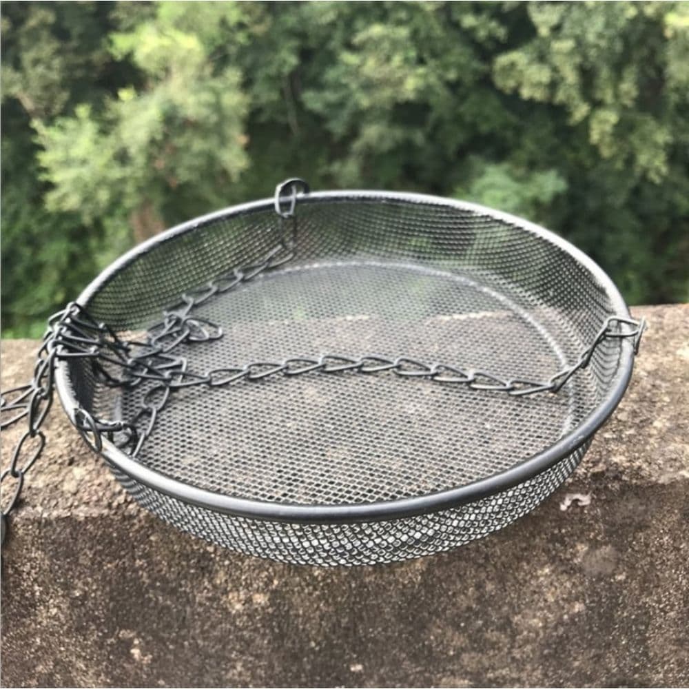 Hanging Bird Feeder, Bird Feeder Hanging for Garden Yard Outside Hanging Bird Feeder Tray Metal Mesh Platform Feeders for Birds, Black