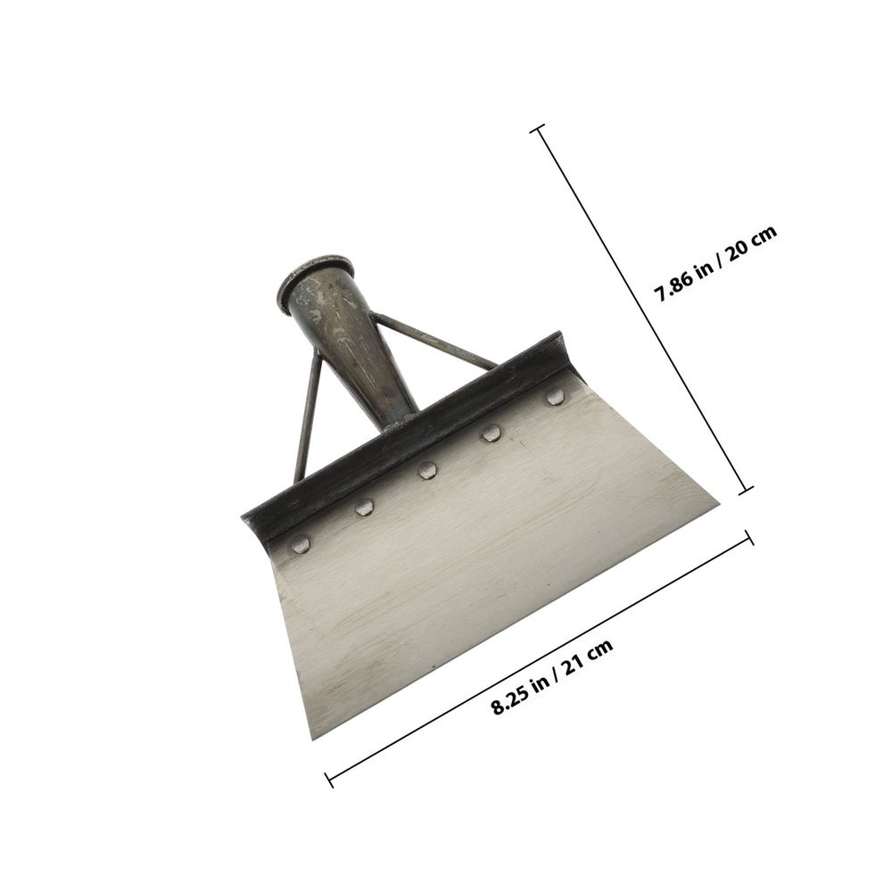 Metal Cleaning Shovel for Poultry Farms, Garden , and Outdoor Maintenance Tools