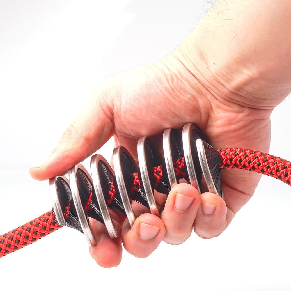 Health Gear Rope Brush, Rope Cleaner Climbing, Nylon Stainless Steel Climbing Rope Cleaner, Black Rope Cleaning Brush for Rope Way Mountaineering Cave Exploration Aerial Work