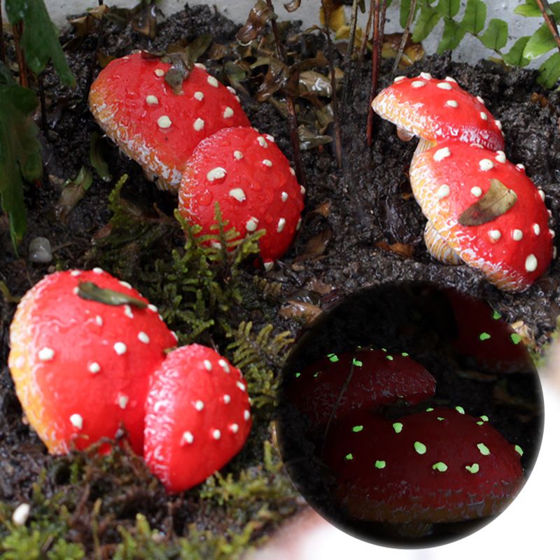 Set of 3 Mushroom Decor Decorations for Garden Yard, Mushroom Tree Decorations Outdoor, Mushroom Statue Figurines, Fairy Garden Decor Accessories - Tree Hugger（2.2” x 3.3” x 1.6”, 2.2” x 2.1”x 2.2”, 2” x1.5” x 3.1”)