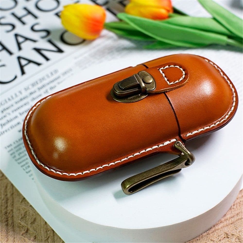 Handmade Leather Eyeglass Case Hard Shell Retro Men And Women Sunglasses Nearsighted Glasses Hooks Protection Box.（oniy box）