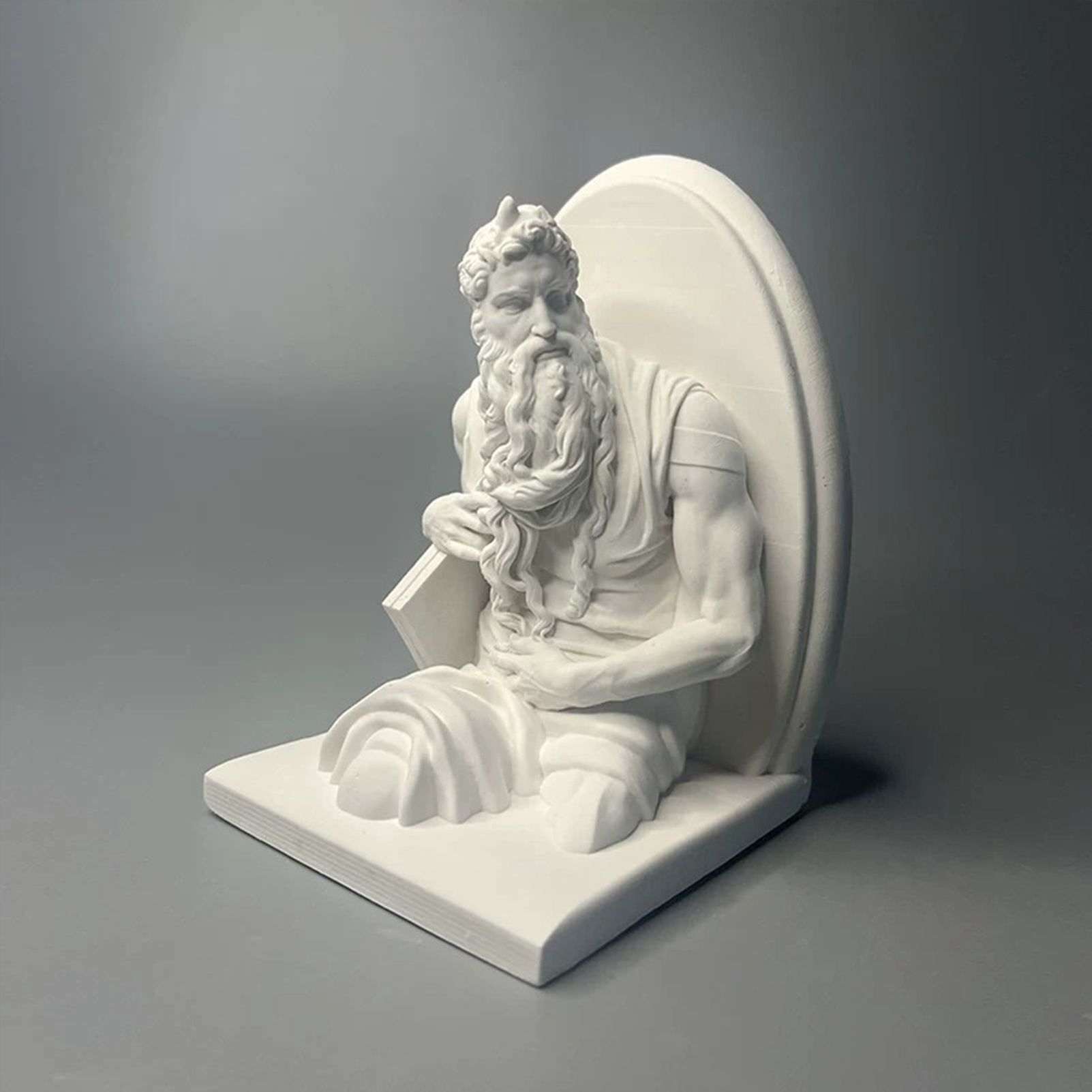 Classic Moses Statue – High-Quality Plaster Sculpture of Prophet Moses with Tablets – Elegant White Art Decor for Home, Office, & Study – Perfect Gift for Art History Students & Religious Decor