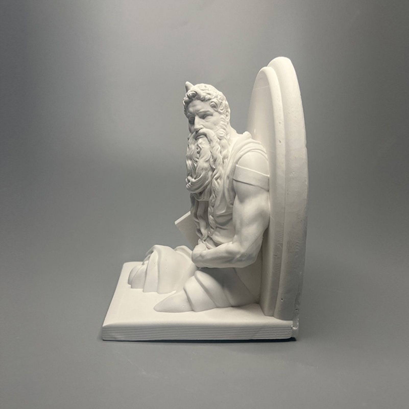 Classic Moses Statue – High-Quality Plaster Sculpture of Prophet Moses with Tablets – Elegant White Art Decor for Home, Office, & Study – Perfect Gift for Art History Students & Religious Decor