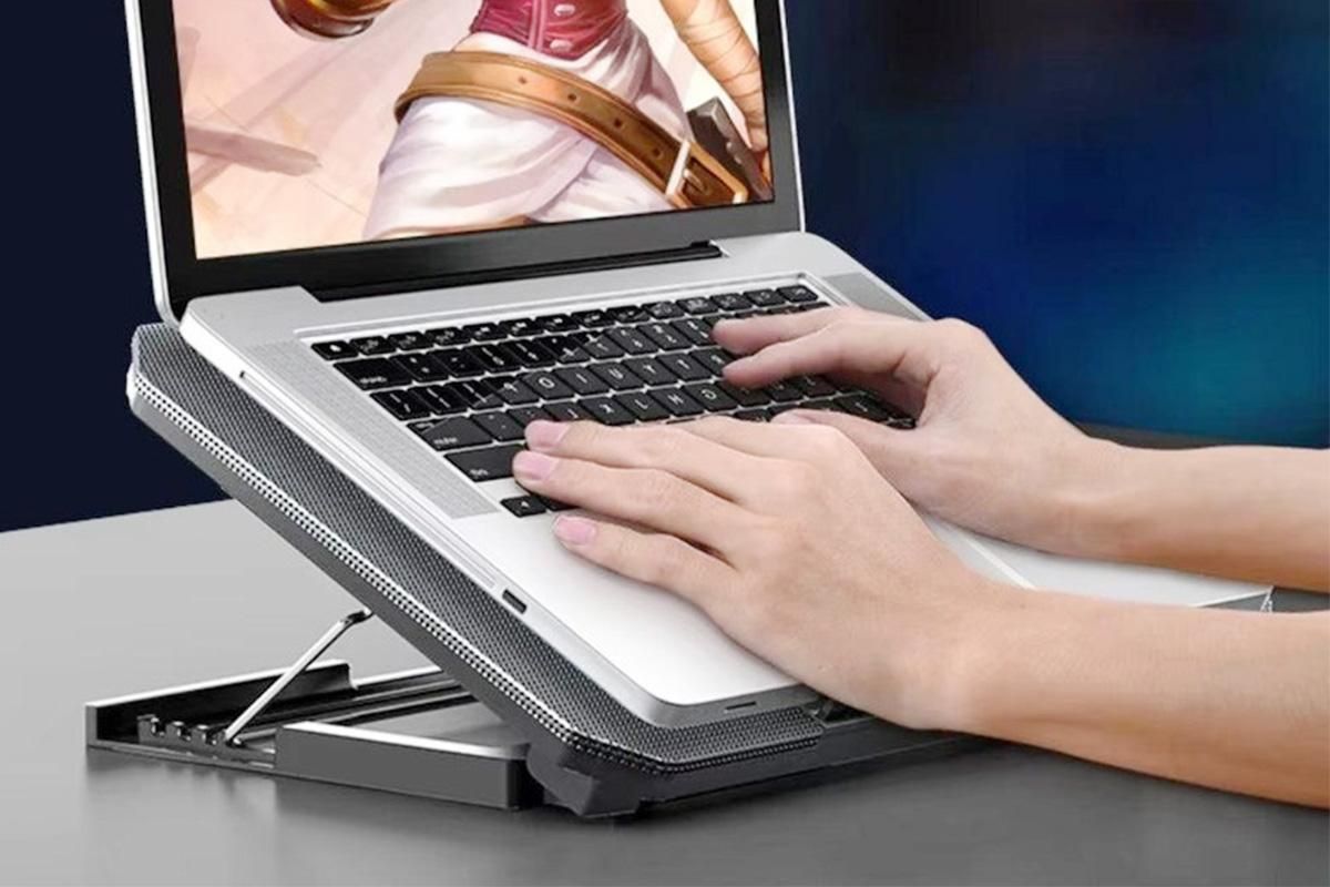 Laptop Cooling Pad Adjustable Height Cooling Stand with Adjustable Height 2 USB Ports Dual Turbine Fans - Silver