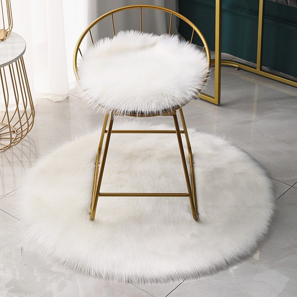 Round Fur Rug Fluffy Area Rug for Bedroom,White Faux Fur Rug Circle Rug for Kids Room, Cute Princess Castle Nursery Rug,Plush Shag