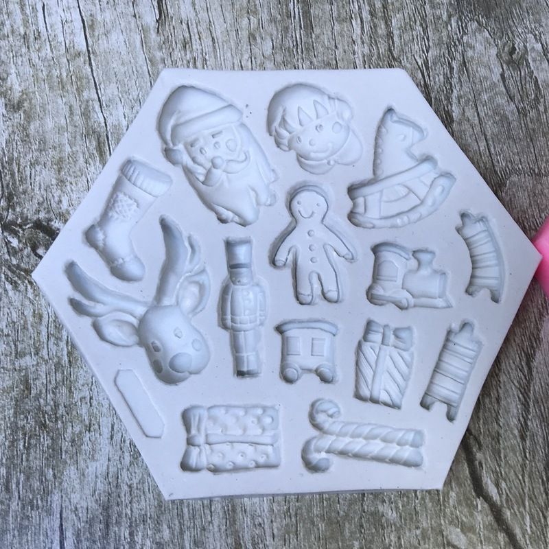 2pc Christmas Theme Santa Elk Gift Socks Silicone Molds for Cake Fondant Biscuit Cookies Dessert Candle Decor