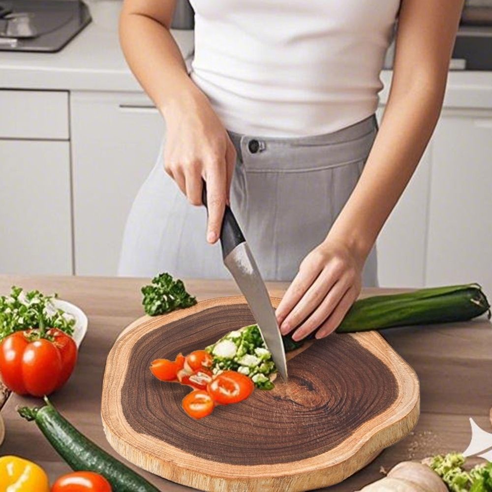 Round Wood Cutting Board - Thick Chopping Board with Juice Groove & Stable Base - Ideal for Charcuterie, Pizza, Vegetables & Meat - Beautiful Wooden Serving Board for Entertaining