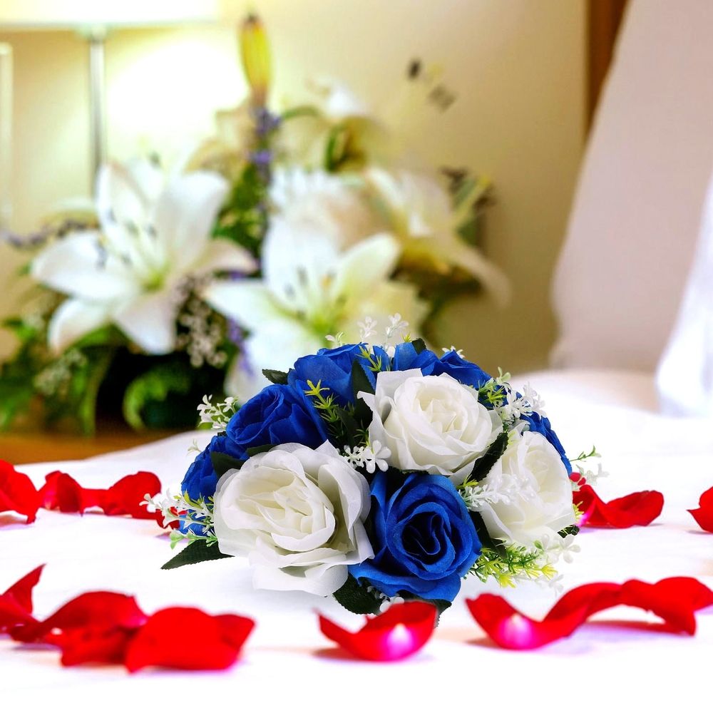 Simulation Flower Blue White PU Lace Satin Semi Spherical Wedding Table Centerpiece Romantic 1Set