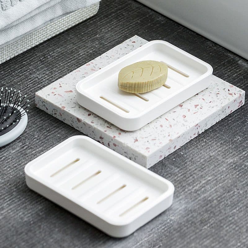 4PCS Soap Dishes Draining Design Large Water Storage Capacity Easy to Clean White and Gray