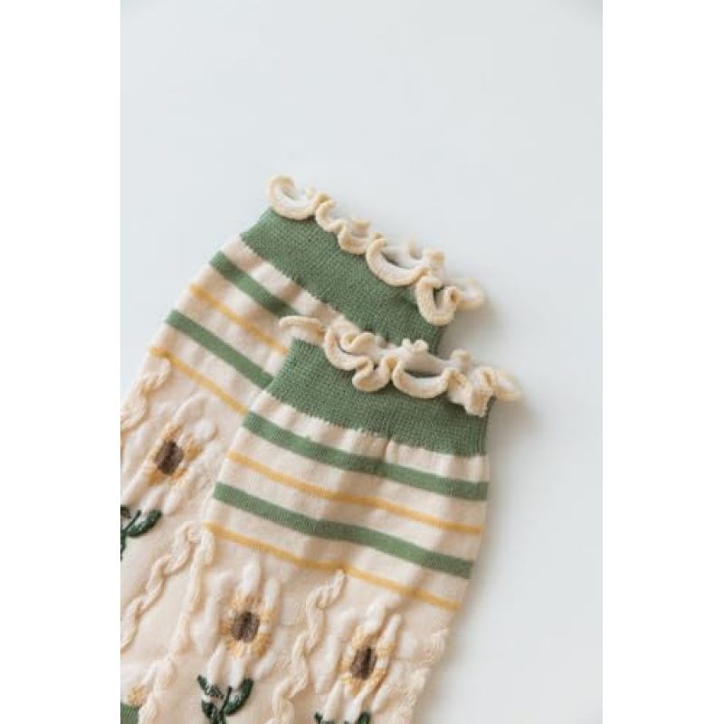 Women's Flower Socks 5Pairs Crew Socks Cute Lace Ankle Socking Casual Socks Socks are very soft, elastic band will not fall off