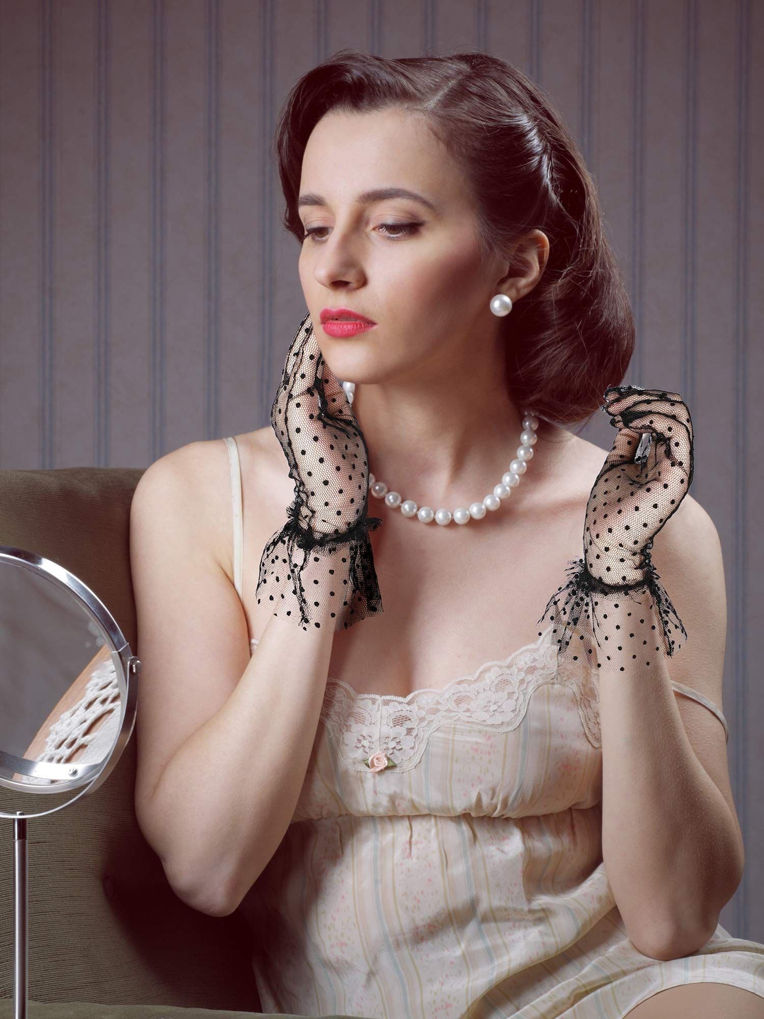 Short Lace Gloves 1960s Vintage Classy Polka Dot Tea Party Mesh Gloves for Bridal Women Wedding Halloween Costume