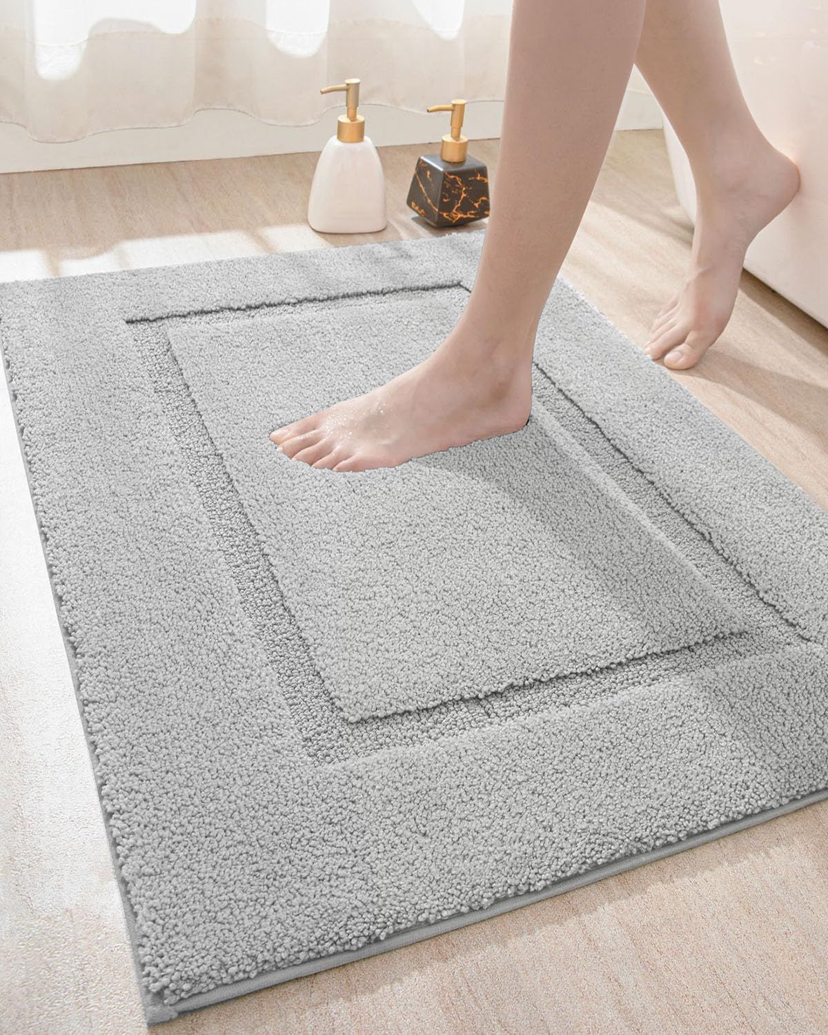 Bathroom Rug Mat, Ultra Absorbent Soft Bath Rug, Washable Non-Slip Bath Mat for Bathroom Floor, Shower Room, 24"x16", Light Grey
