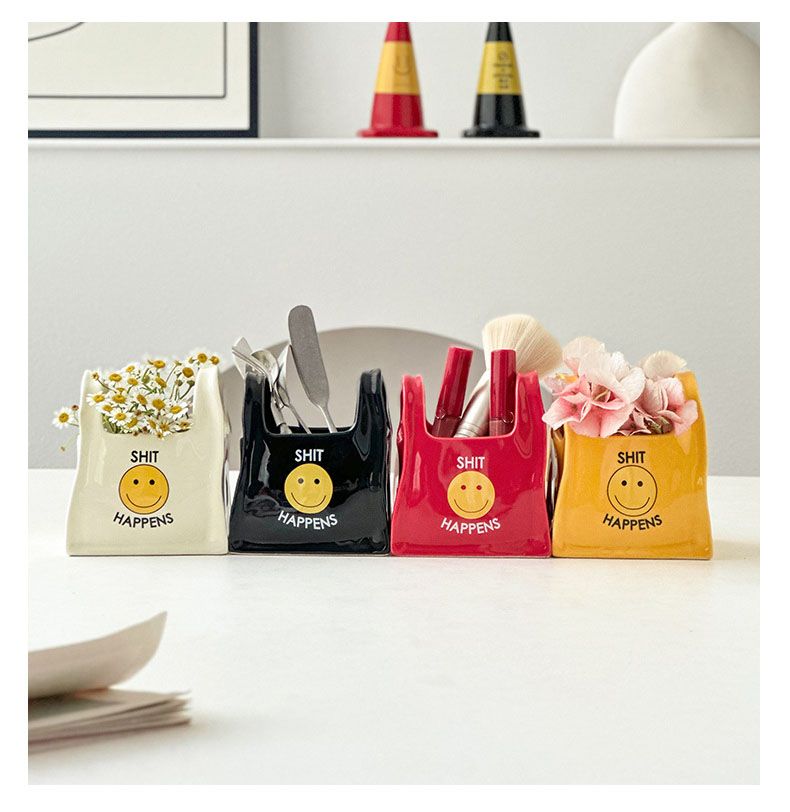 Black Ceramic Mini Tote Bag Pen Holder - Creative Desktop Storage Organizer for Makeup Brushes, Remote Controls and Stationery, Cute Smiley Decorative Container