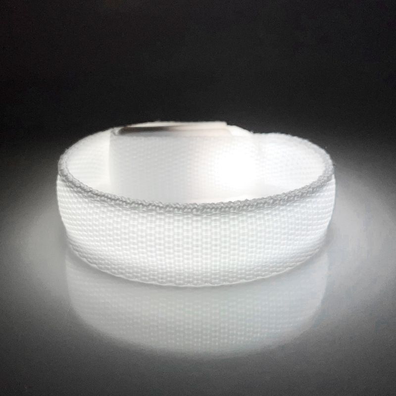 Fashion&cool LED Slap Band,Glow in The Dark Adjustable Bracelets for Men&Women,Night Safety Lights for Running（5pcs）